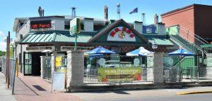 Mr. Ed'S Bar and Grille